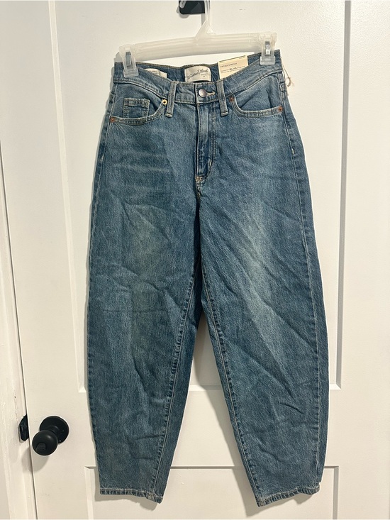 Universal Thread Denim - NWT Universal Thread balloon jeans
